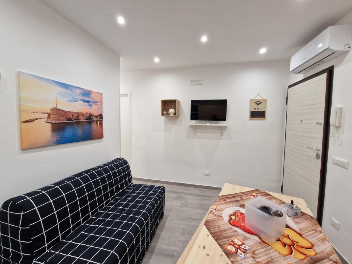 La Casa Di Teresa Hotel Taranto Bagian luar foto
