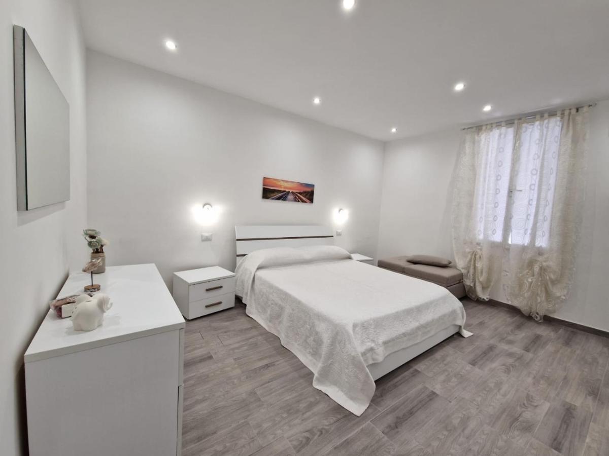 La Casa Di Teresa Hotel Taranto Bagian luar foto