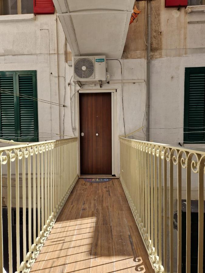 La Casa Di Teresa Hotel Taranto Bagian luar foto